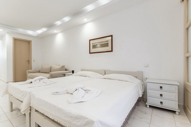 Ground floor apartments for 5 or 6
